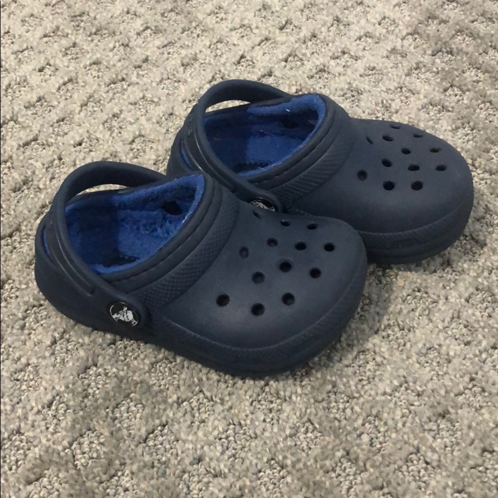 Toddler Crocs (lined)